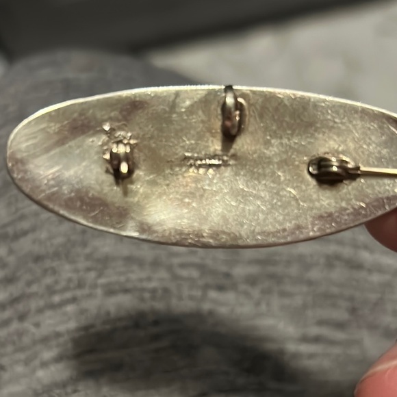 Oval Abalone and Blue Enamel Brooch - Picture 2 of 2